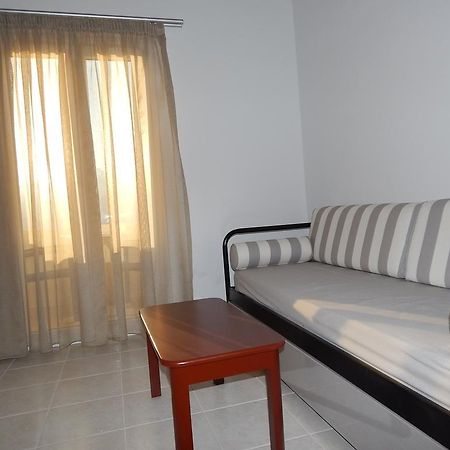 קרפאטוס Epiphany Apartments חדר תמונה